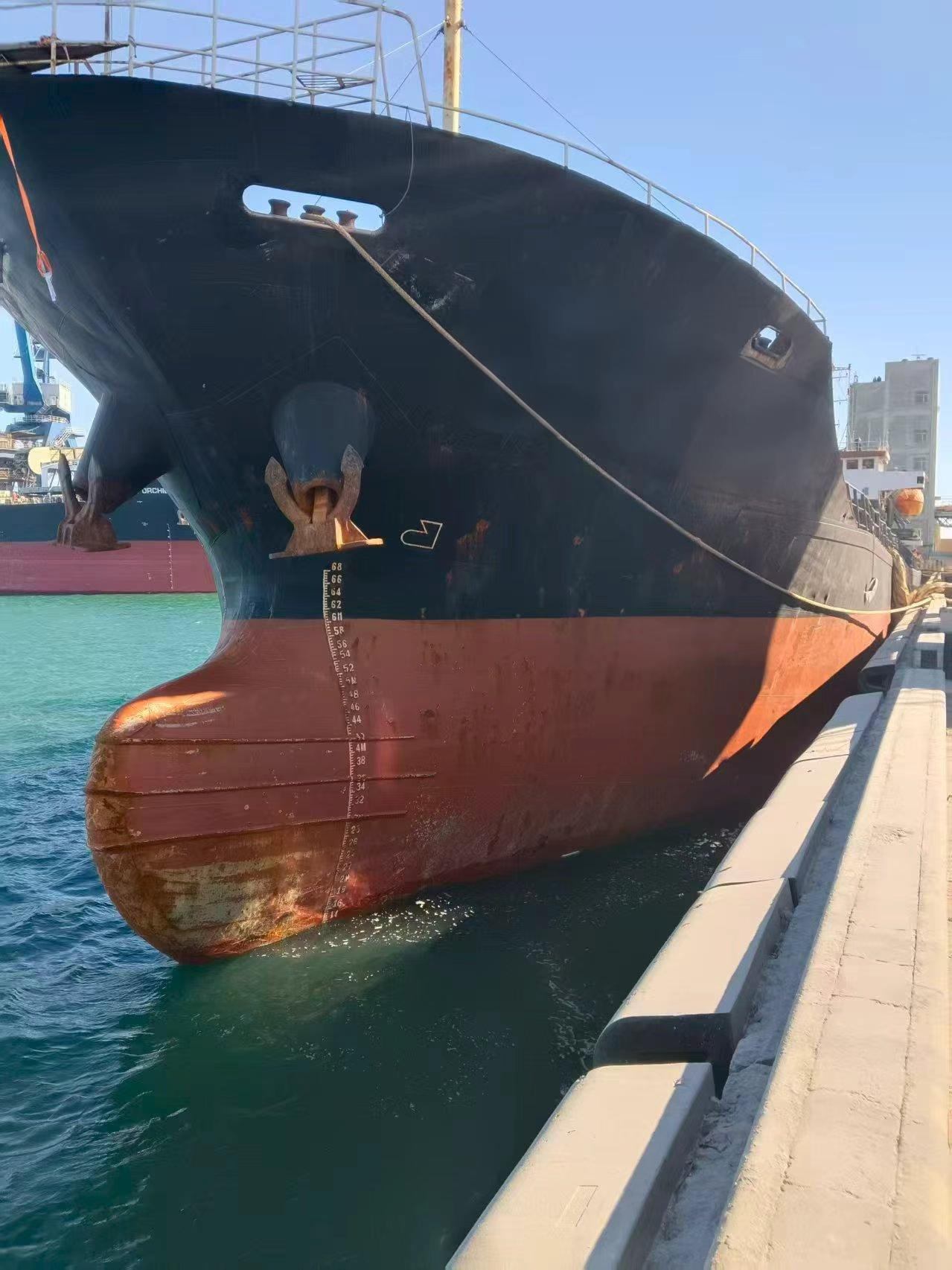 2011年-5200吨-散货船